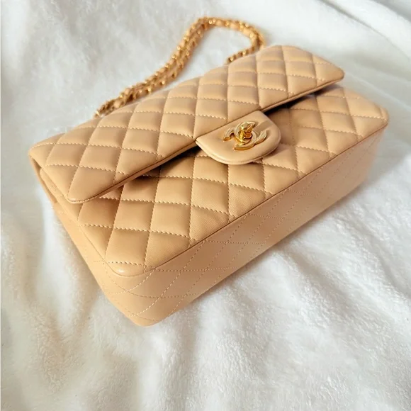 Chanel Beige Quilted Leather Chain Bag - Picture 2 of 12